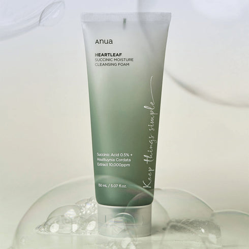 Spumă de curățare facială cu efect calmant și purificator pentru pielea iritată. Anua Cleansing Foam 150ml menține echilibrul pielii și previne uscarea excesivă.  WowSkin Romania
